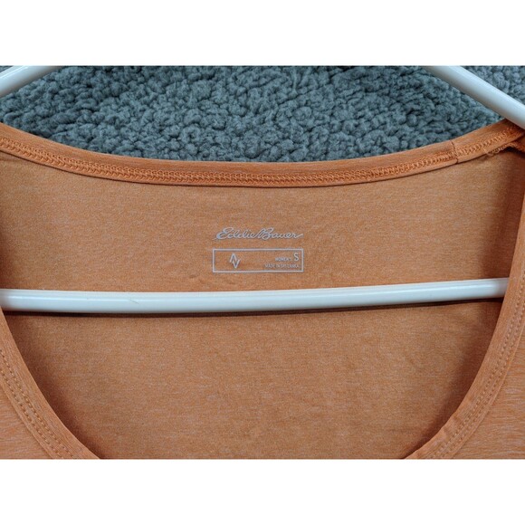 Eddie Bauer Women's t-shirt - Picture 3 of 9